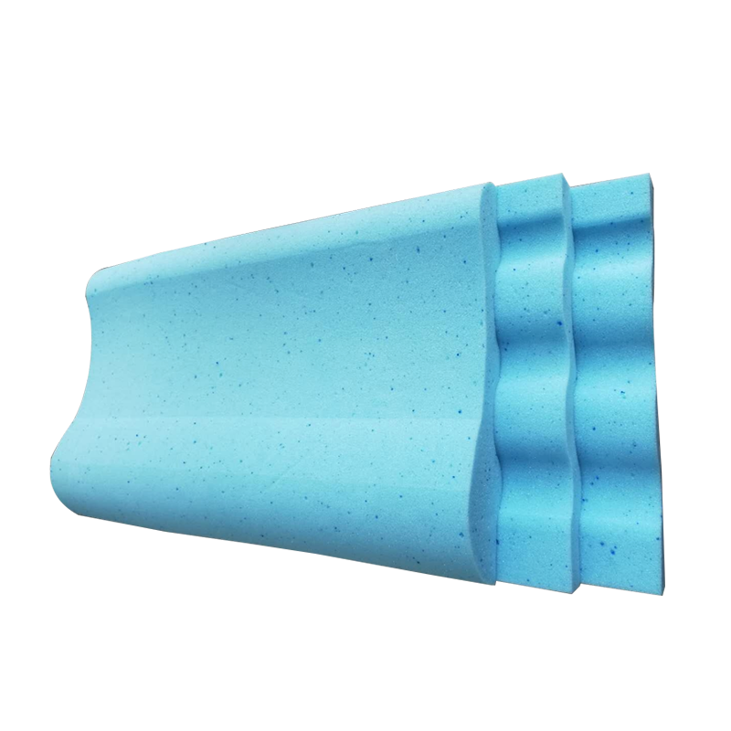 Couper la mousse à mémoire oreiller traditionnel doux